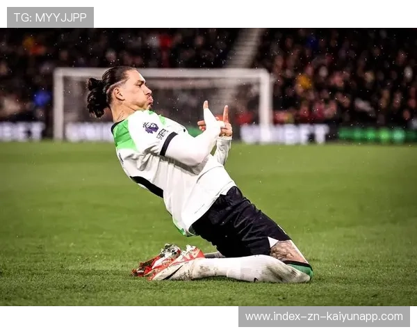 利物浦围剿桑德兰禁区，努涅斯扫射被门柱拒绝